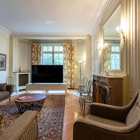 Avenue Niel - Spacieux *