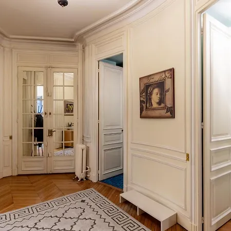 Avenue Niel - Spacieux Apartman *