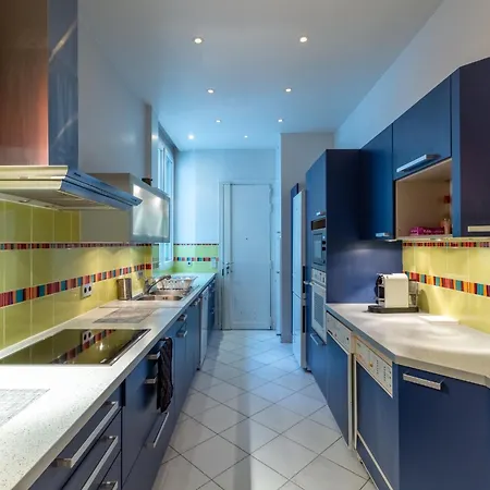 Avenue Niel - Spacieux *