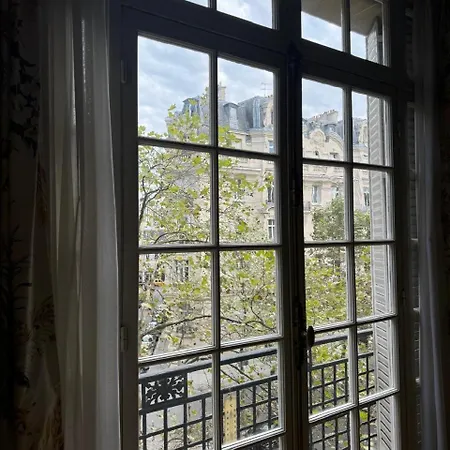 Avenue Niel - Spacieux Apartman