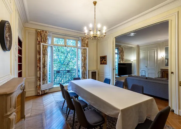 Avenue Niel - Spacieux