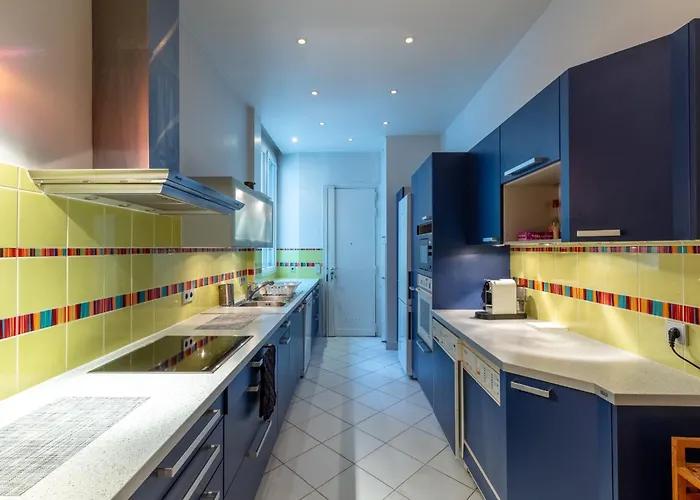 Avenue Niel - Spacieux *